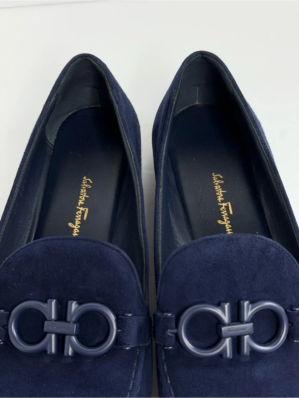 SALVATORE FERRAGAMO Navy Blue Trifoglio Loafer - size 9 C - Picture 10 of 13